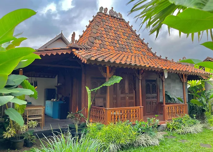 Kaiwatu House